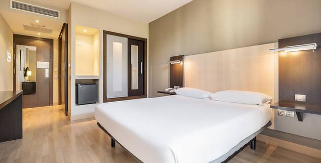 Hotel ILUNION Auditori Barcelona Hotel ILUNION Auditori Barcelona